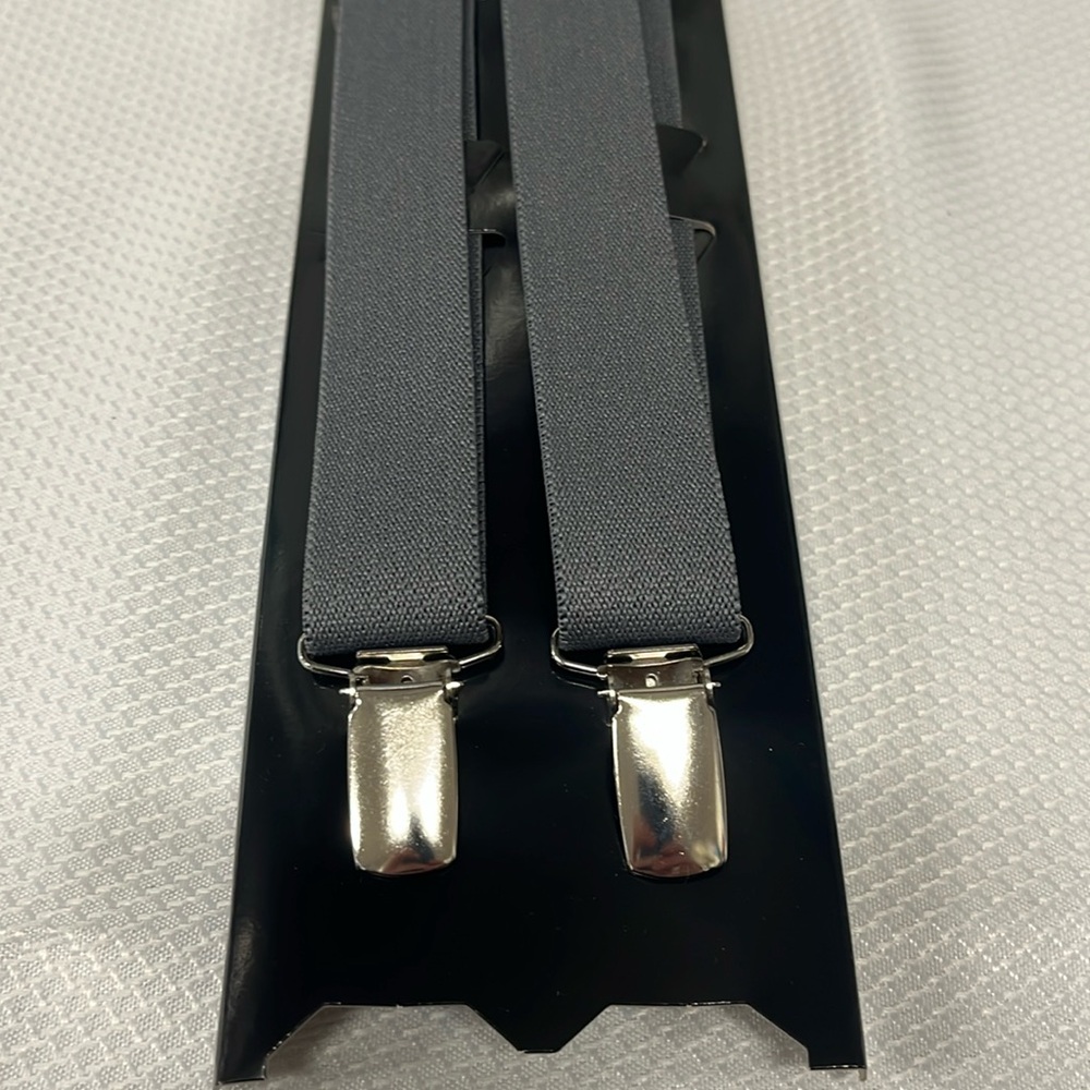 Classic suspenders. Gray color with metal clips.